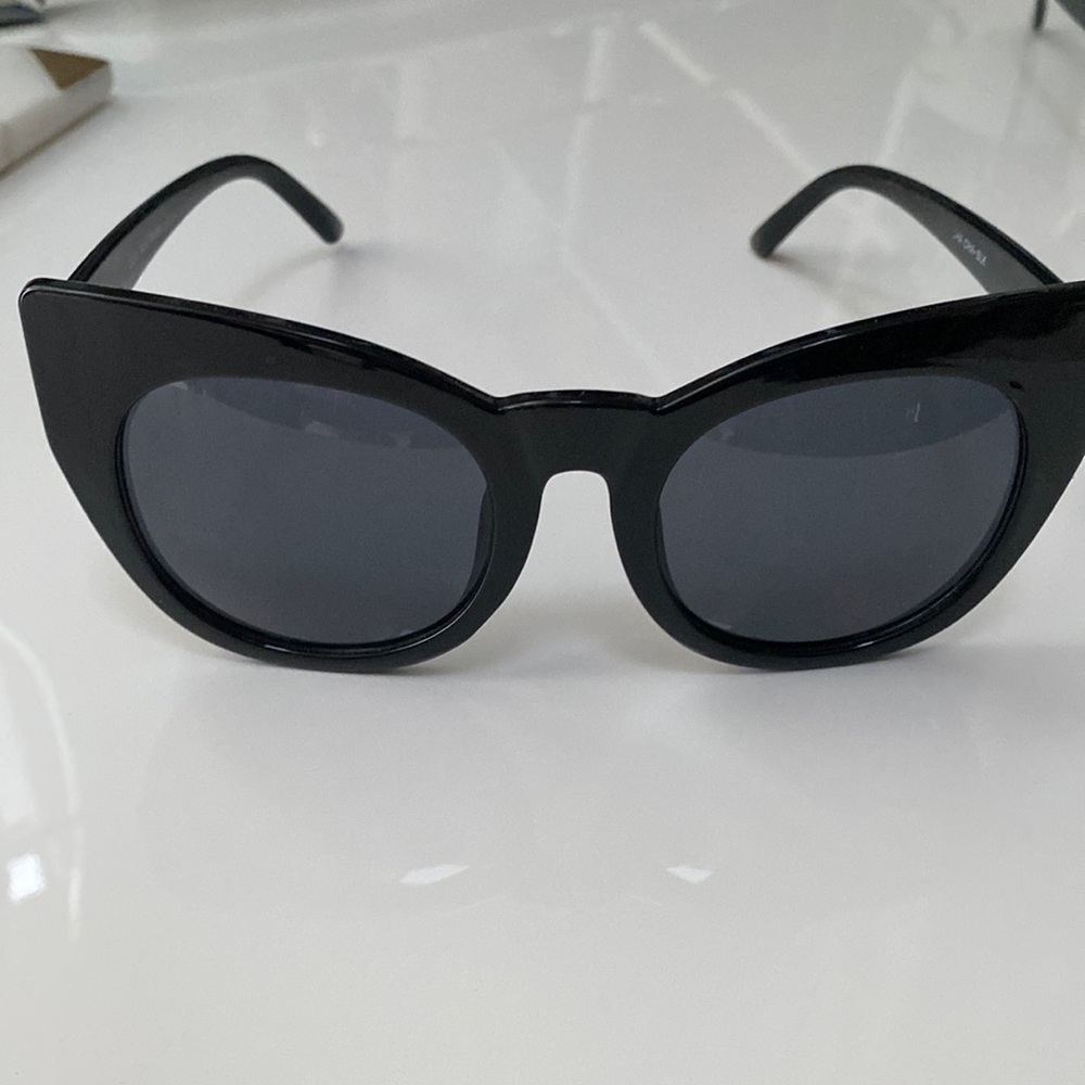 Quay sunglasses